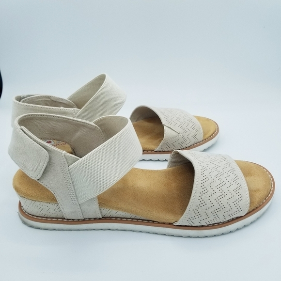 Skechers Bobs Beige Memory Foam Sandals size 11 - Picture 5 of 11